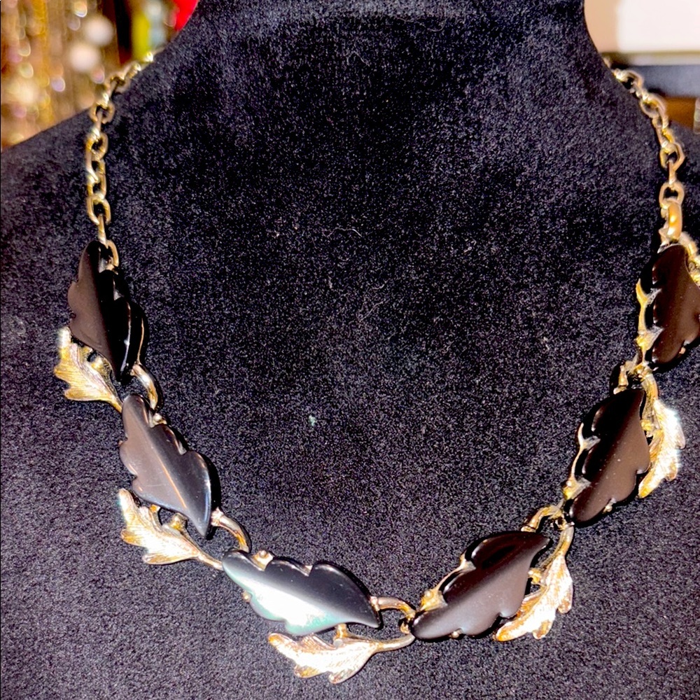 Vintage lucite and silver leaves necklace